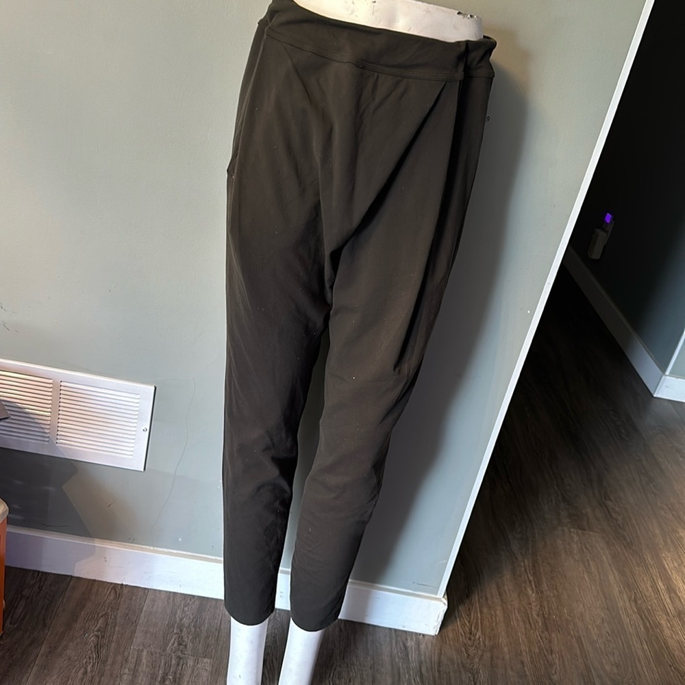 Lululemon Yogini Trouser Pant
Dark Wren